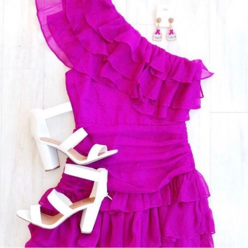 DO+BE Magenta Ruffle Dress!! NWT (never worn)
